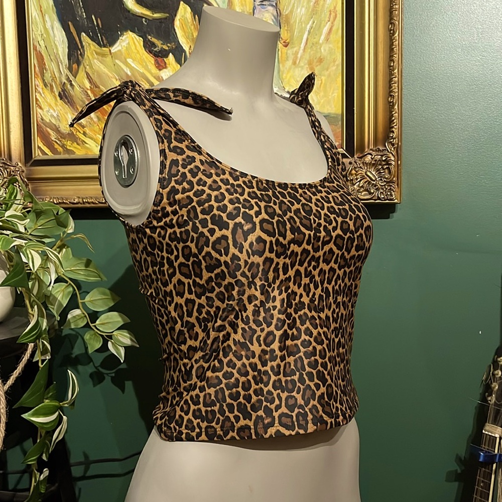 Leopard 🐆 Kortni Jeane swim top/tankini. Small?